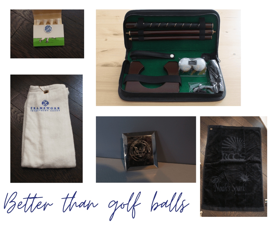 Putting set with logo